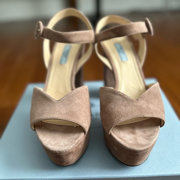 Prada Velvet platform sandals. - Picture 3 of 4